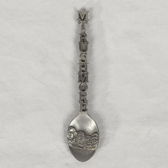 Mt Rushmore Souvenir Pewter Spoon South Dakota Presidents Travel United States - Picture 1 of 6
